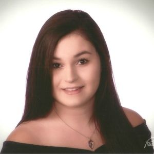 Meet your Posher, Phoebe